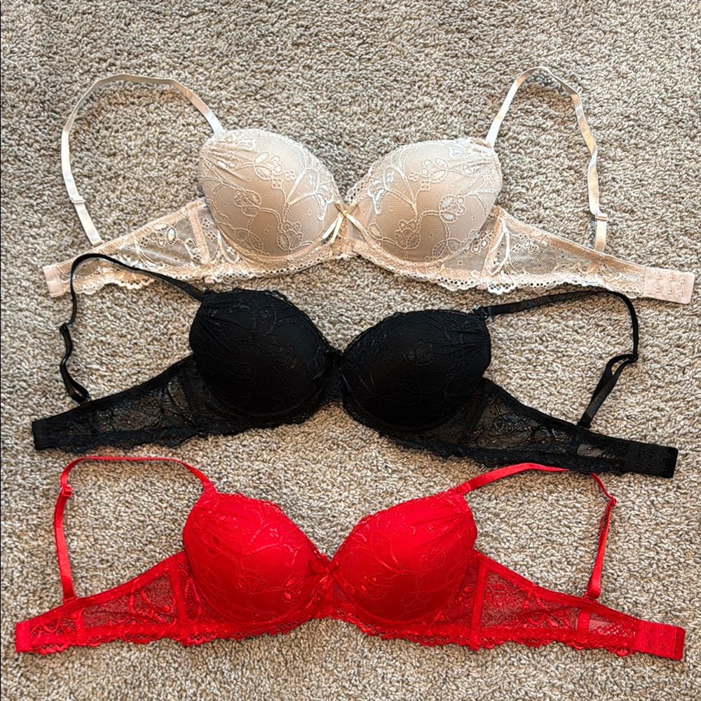Sophie b. Lace 34C Bra Set - Natural, Black, and Red